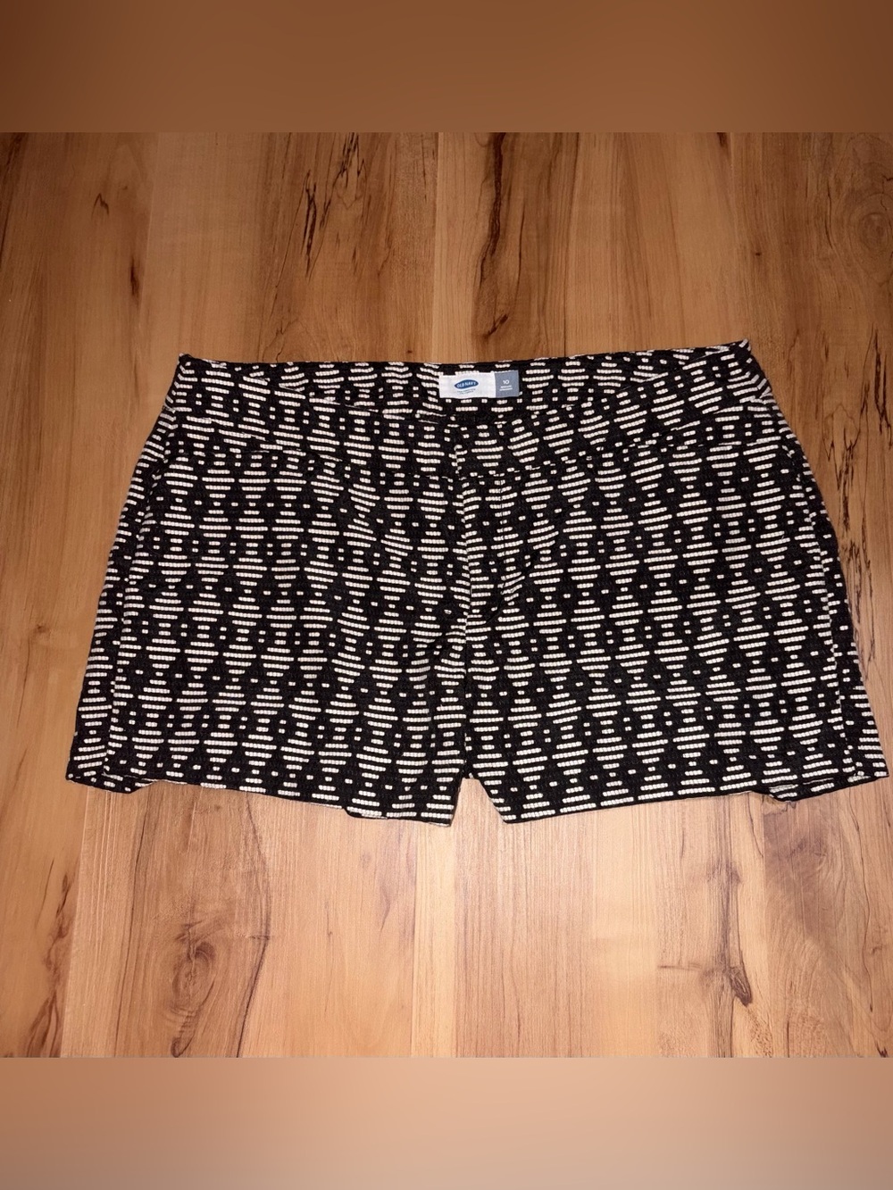 Old Navy jacquard shorts